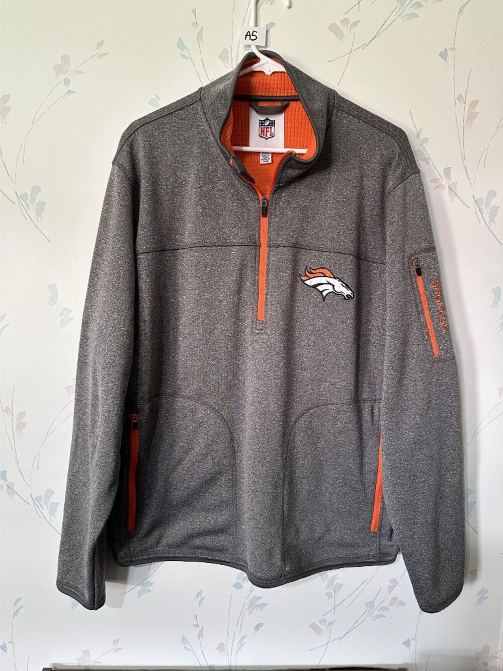 Denver Broncos NFL Quarter-Zip Fleece Pullover Jacket XL Gray & Orange